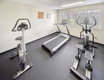 Fitness center at Bella Vista, Washington, 98409